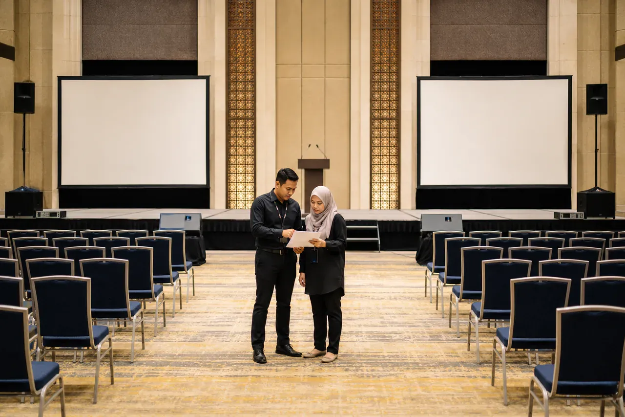 Profesional acara Melayu Malaysia menyediakan Panduan AV acara Putrajaya